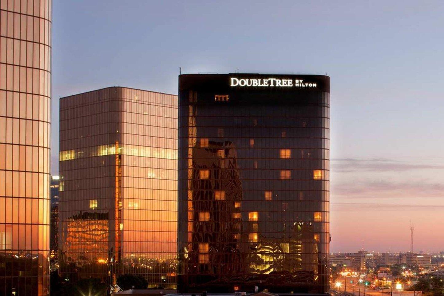 Doubletree By Hilton Hotel Dallas Campbell Centre Exterior photo